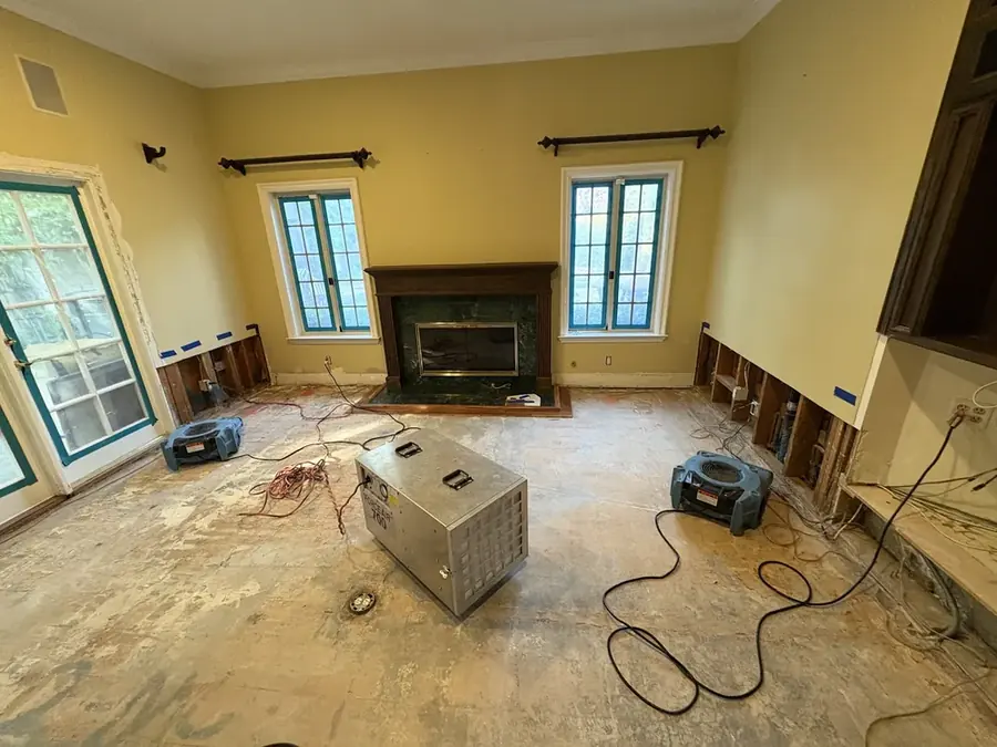 A dehumidifier drying a Santa Clarita living room