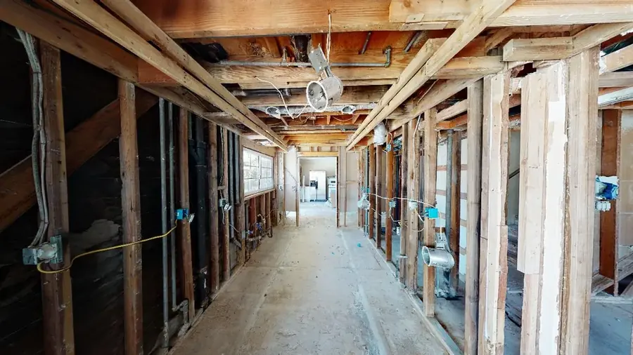 Santa Clarita home dried after major storm water damage